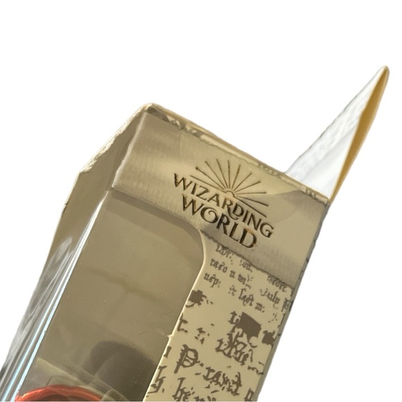 Harry Potter Wizarding World Airpods Protective Cover Case - Picture 3 of 4